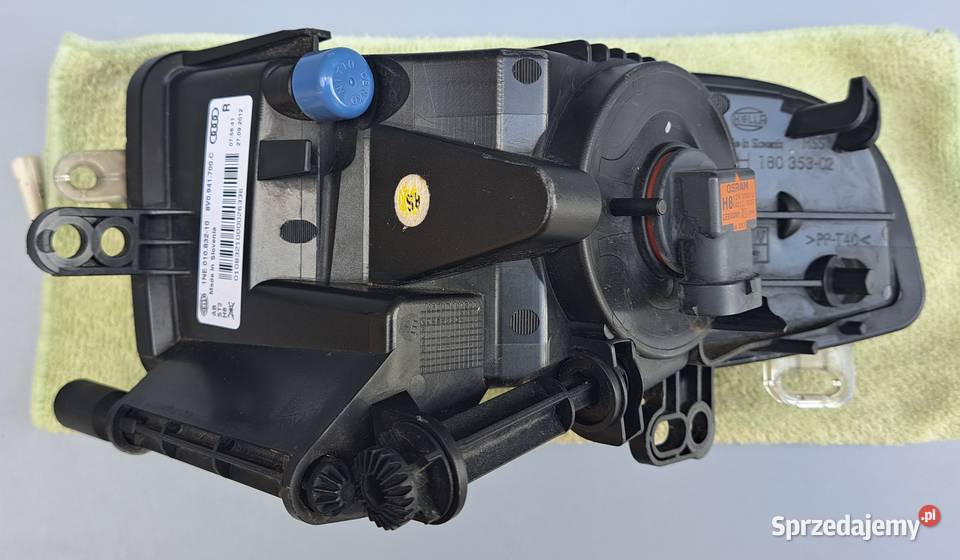 Halogen Prawy Audi A3 8V S3 20122016 Hella Mielęcin