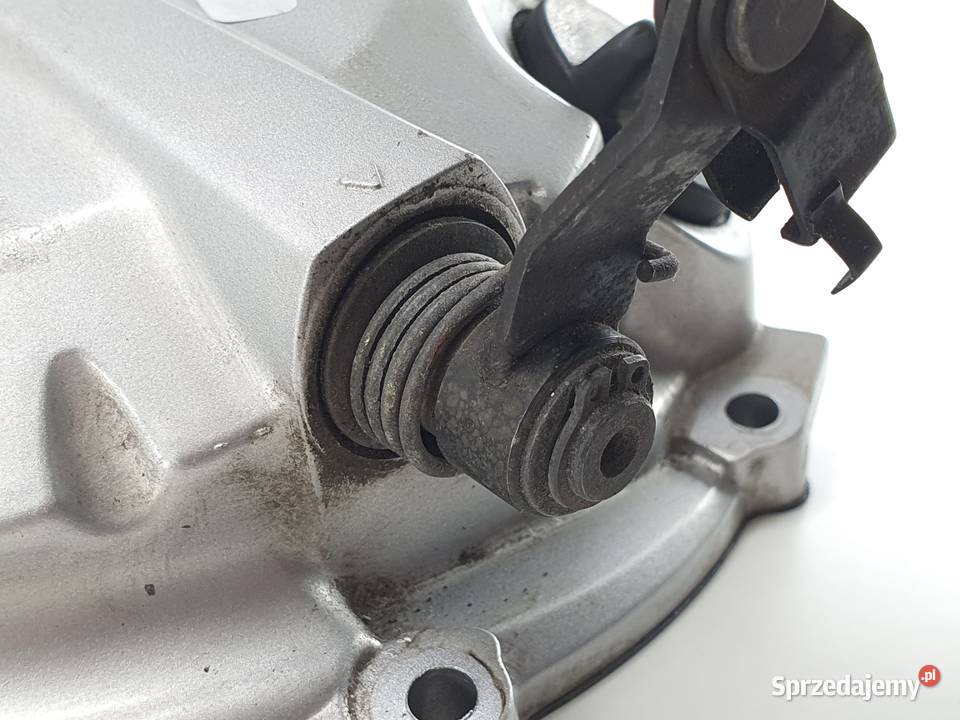 YAMAHA FZ6 FAZER 600 0409 DEKIEL POKRYWA ŚRUBY Janowice