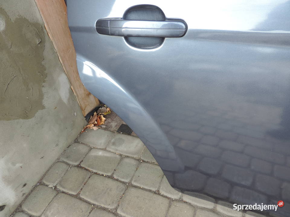 FORD FOCUS MK2 HB FL DRZWI PRAWY TYŁ KOLOR H4 sprzedam