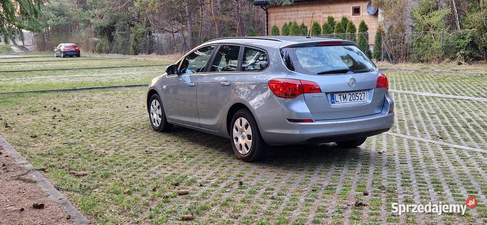 Opel Astra J 17 CDTI 10 lat w jednych rękach ABS Zamość sprzedam
