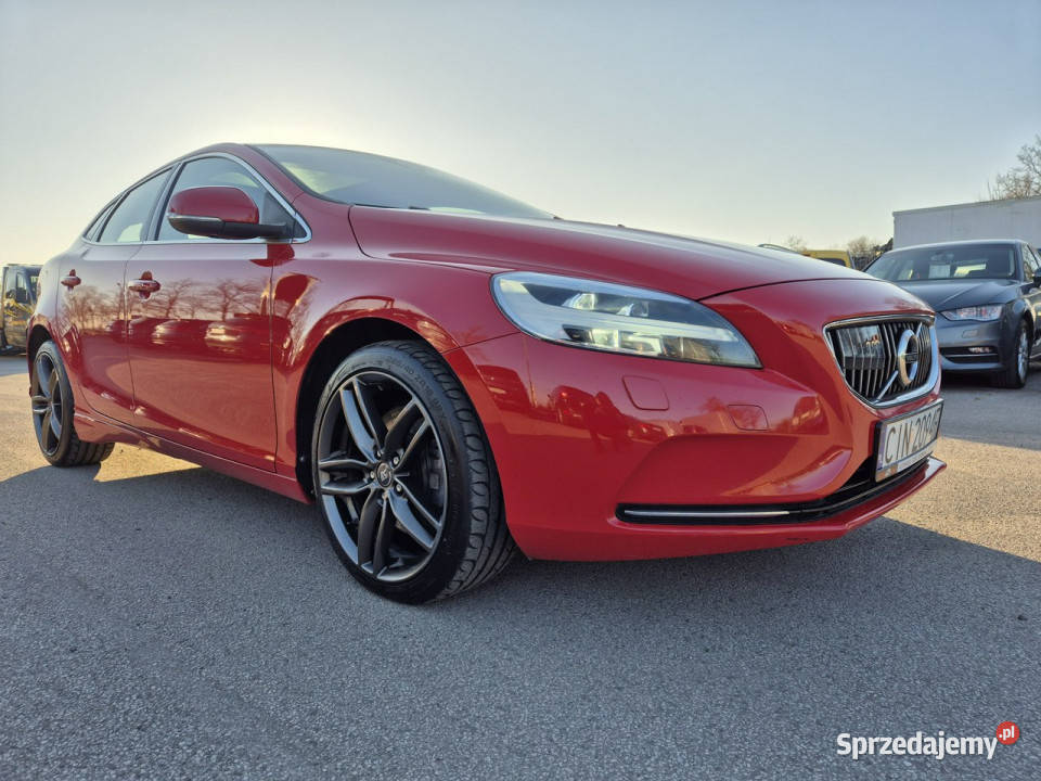 Volvo V40 20D3 150 Inscription II 2012 autoalarm Samochody osobowe Gniewkowo