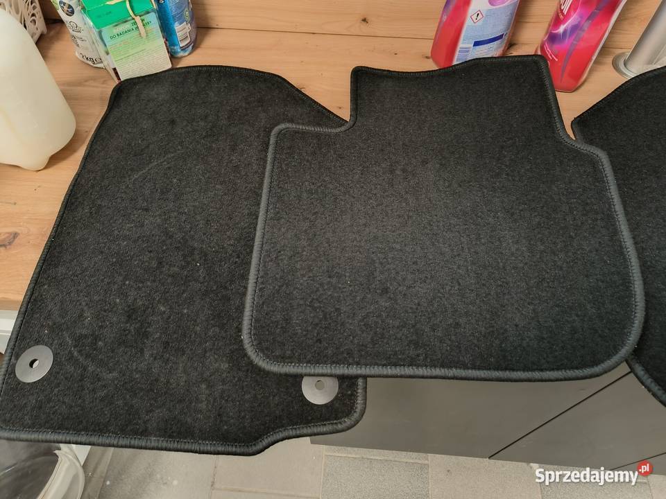 Dywaniki Skoda Rapid welur oryginał 5JB863011 Otwock