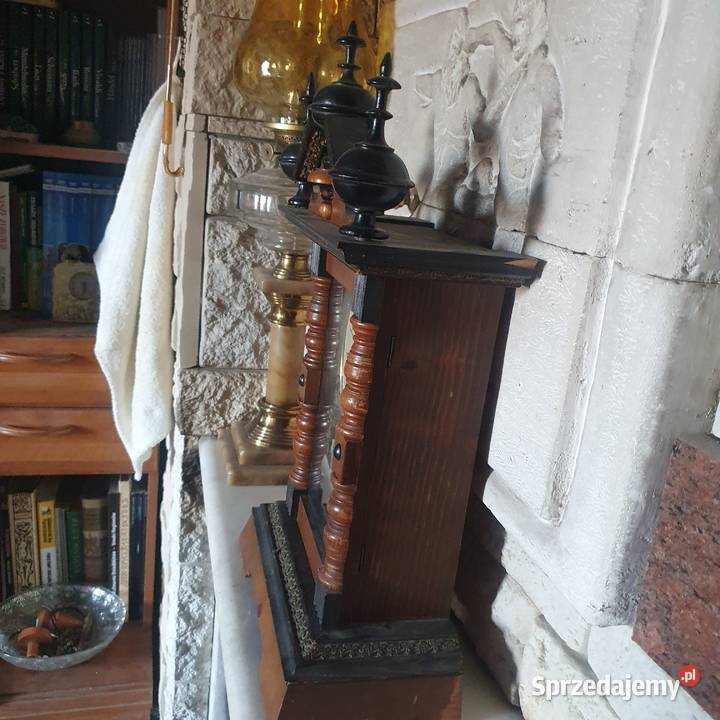 Sprawna drewniana kapliczkaJunghans Wrocław
