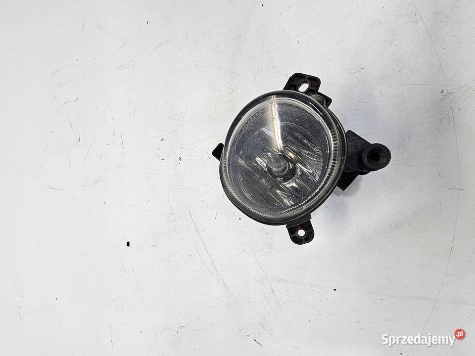 HALOGEN PRAWY PRZÓD AUDI A4 B8 A5 8T 8T0941700 Przystajń