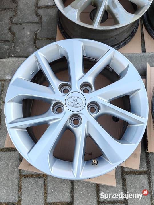 Felgi aluminiowe 16 Toyota Opony i felgi Pruszków