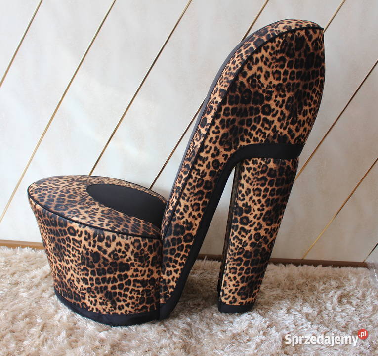 Piękny fotel damski but panterka Koziegłowy