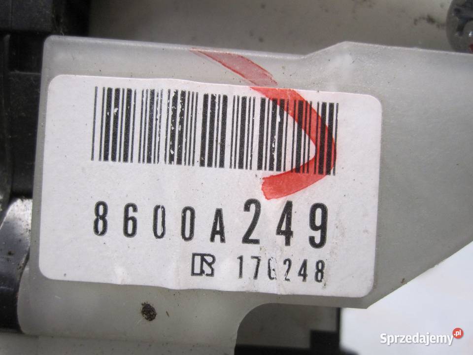 OUTLANDER II 08r przełącznik zespolony 8600A249 świętokrzyskie