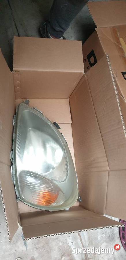 Toyota Yaris lampy Kraśnik sprzedam