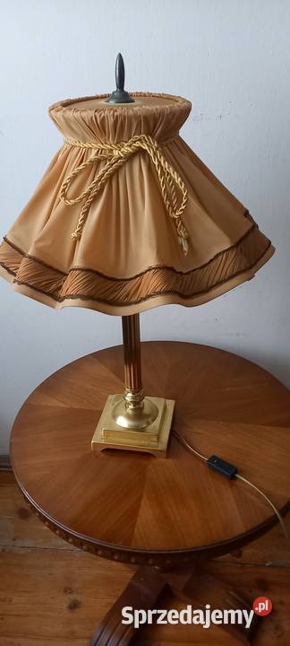 Romantyczna mosiężna lampa z abażurem