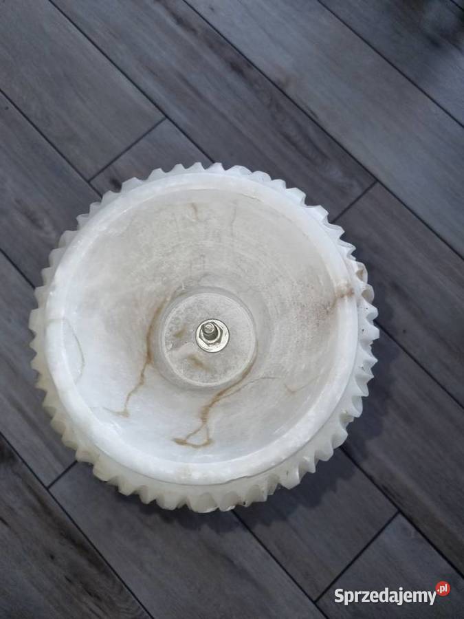 Kolumna z alabastru kwietnik Porcelana i szkło wielkopolskie Wola Podłężna