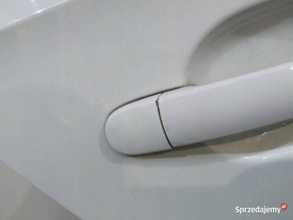 DRZWI PRAWE TYŁ KOMBI LF9E Skoda Rapid I