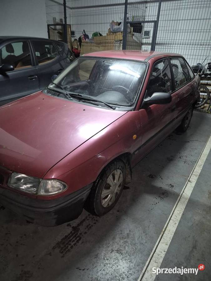 Opel Asta F 2000 14 Benzyna