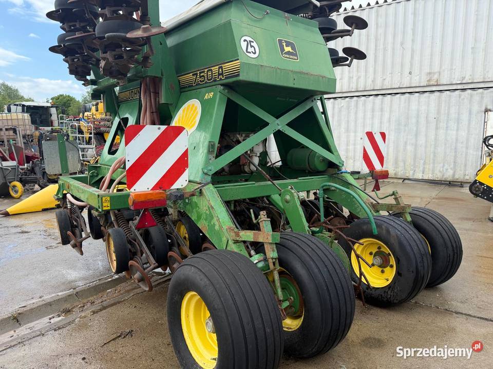 Siewnik zbożowy John Deere 750A szerokość Nowa Ruda