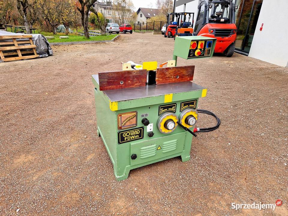 Frezarka dolnowrzecionowa Gomad FDWm Uchylna pod