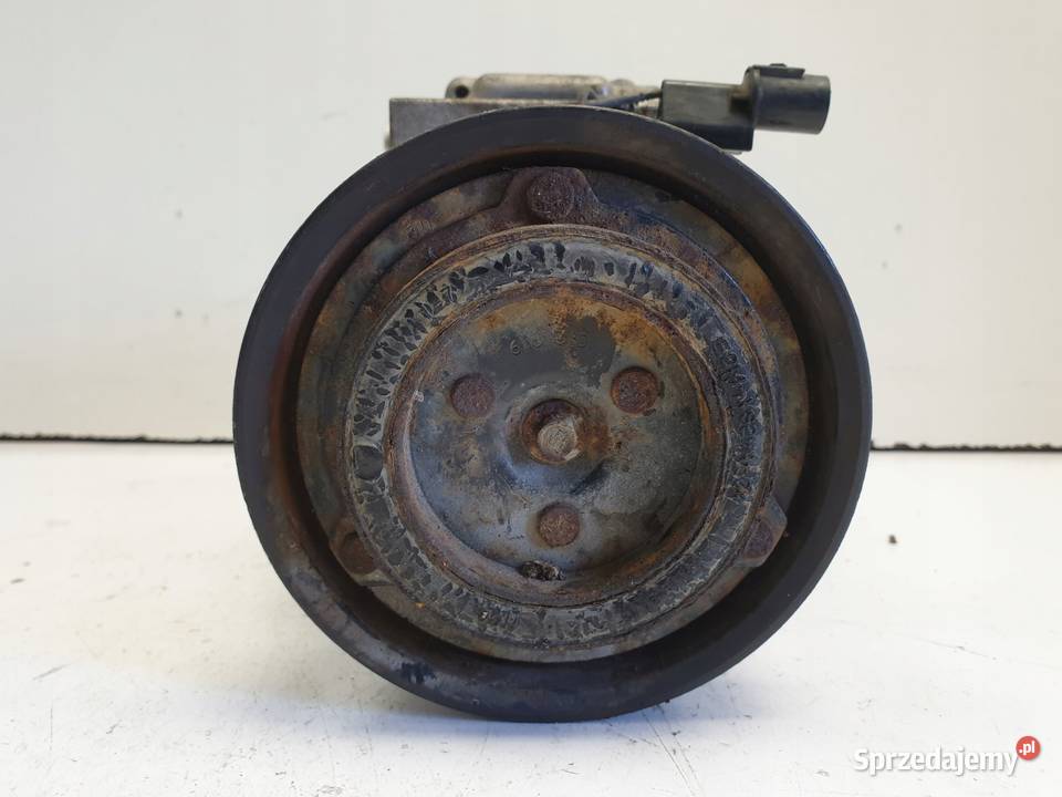 SPRĘŻARKA KLIMATYZACJI Hyundai i30 16 CRDI Części samochodowe Chełm