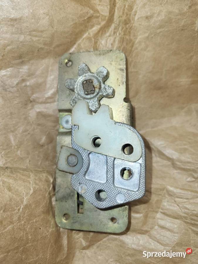 Barkas B 1000 Nowy zamek drzwi prawych z ryglem sprzedam