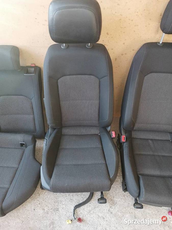 Komplet foteli VW passat B8 sedan
