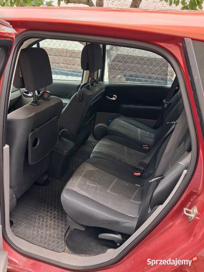 Renault Grand Scenic osiem tysięcy pięćset