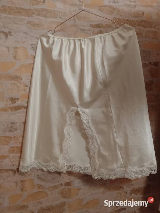 484XL Ekskluzywna półhalka z koronką z Londynu Kraków