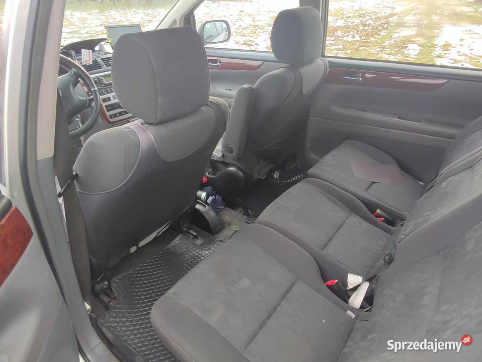 Toyota Avensis Verso 2003 manualna podkarpackie Sanok