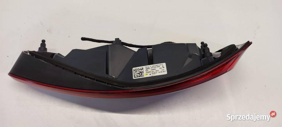 AUDI Q3 8U LAMPA LEWY TYŁ 8U0945093N
