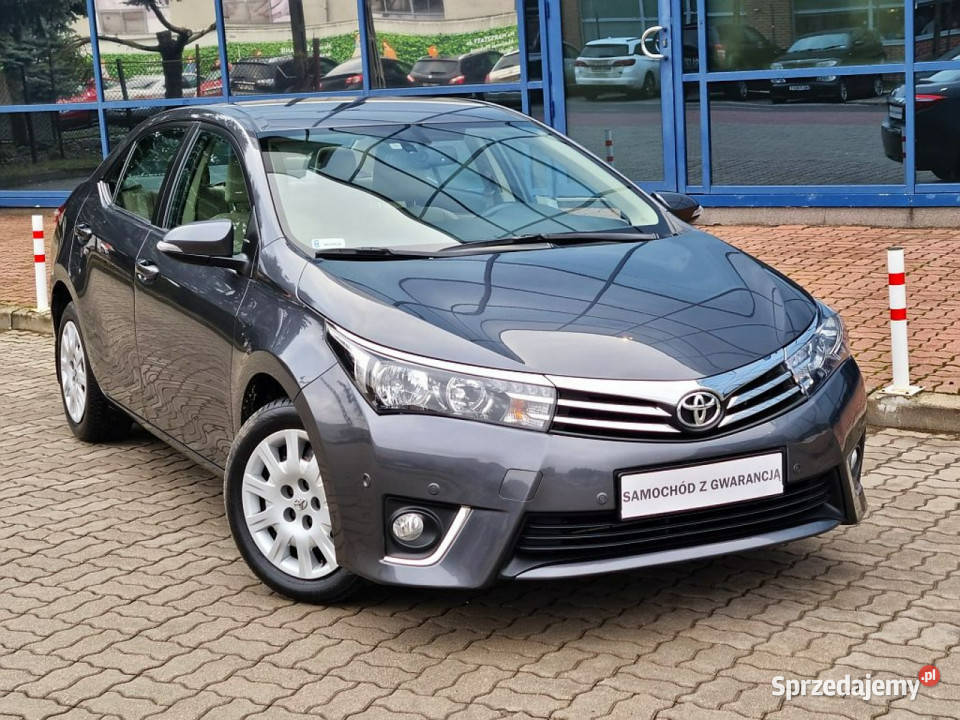 Toyota Corolla 16 AUTOMAT GWARANCJA nawigacja garażowany Warszawa