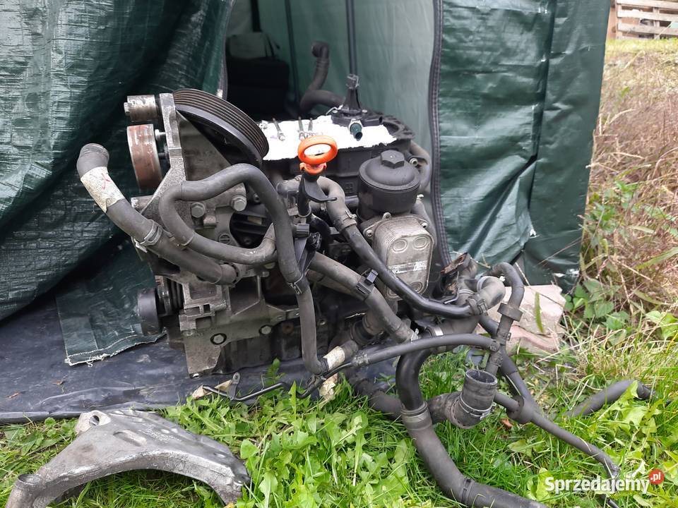 Silnik golf VI 16 tdi 105 na części osobowe Będzin sprzedam