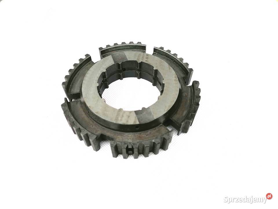 Korpus synchronizatora Massey Ferguson 81508160 Zajęczniki