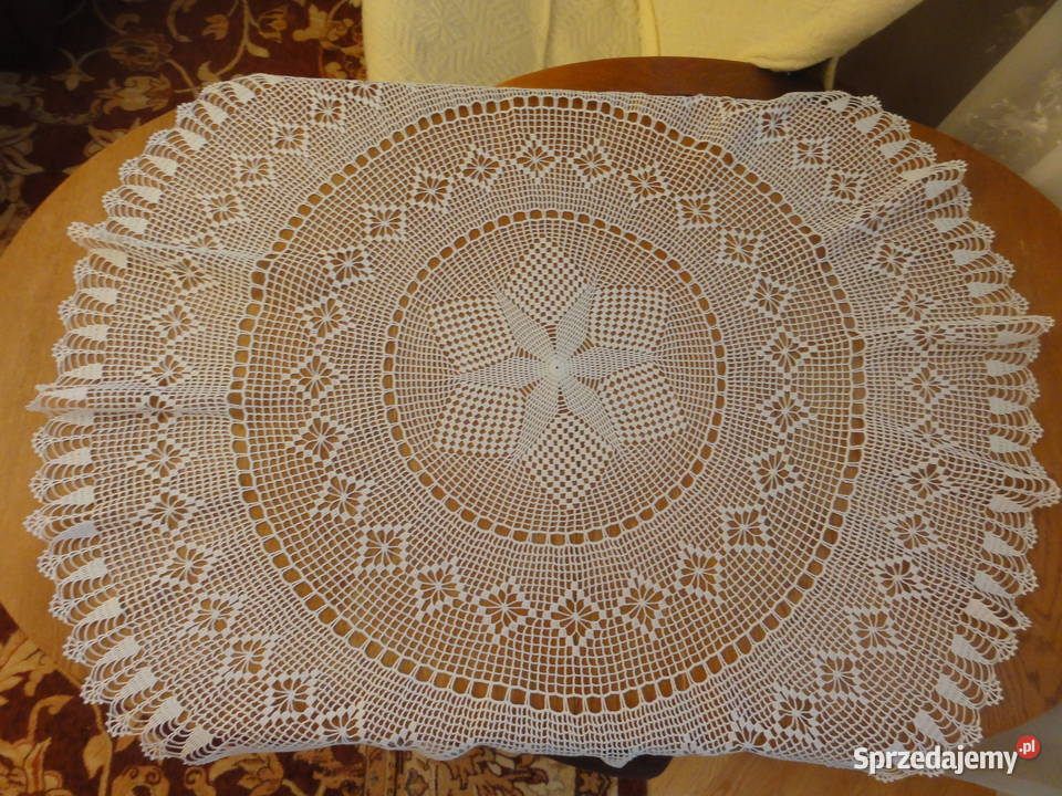 Obrus okrągły biały szydełkowy na szydełku Lublin