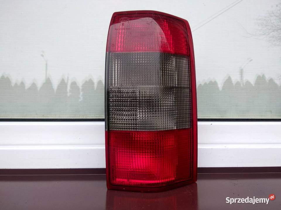 Opel Omega B kombi Caravan lampa tył tylna prawa Sieradz sprzedam