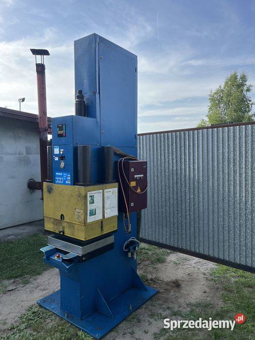 Prasa pneumohydrauliczna PRESSOTECHNIK 30T Tuliszków