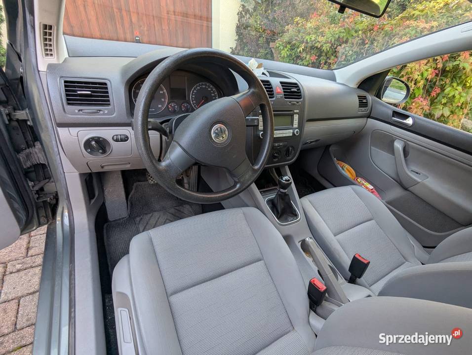 VW Golf 5 16 102 MPI 1600cm3 dolnośląskie Bogatynia