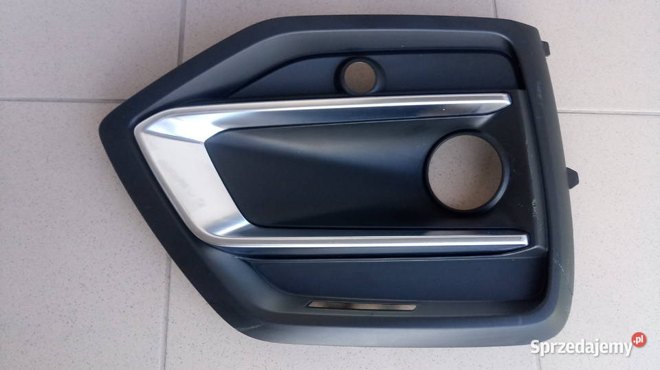 Kratka w zderzak Audi Q5 2021 Prawa Rok produkcji 2021