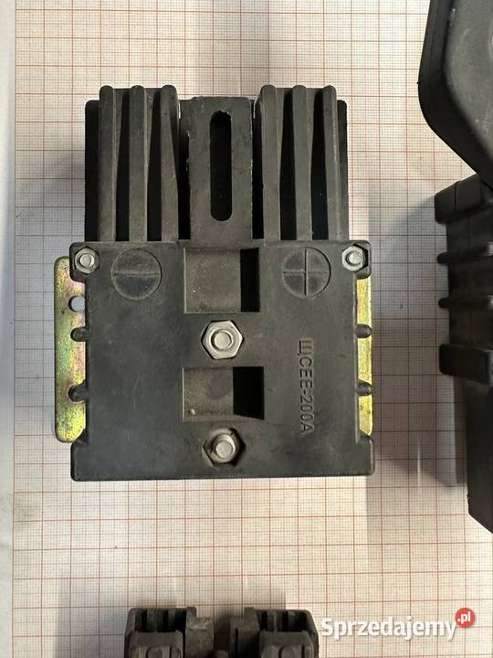 Sprzedam widoczne złącza np wózek widłowy Pozostałe sprzedam