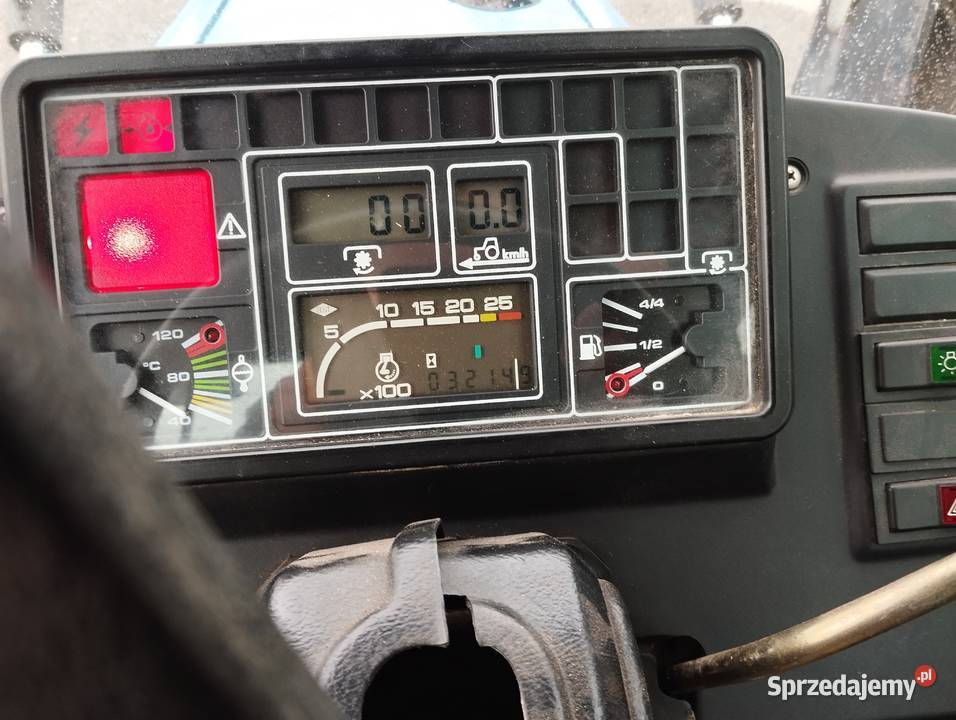 Ciągnik landinii 9080 z ładowaczem Landini Rawica Nowa