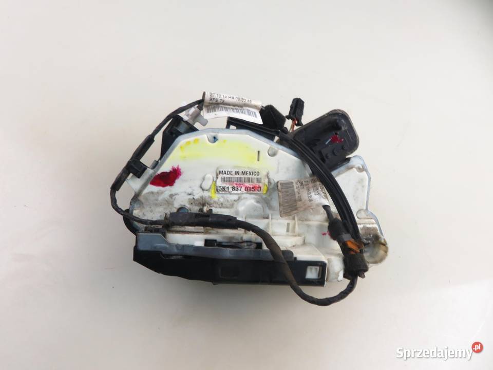 ZAMEK LEWY PRZEDNI VW JETTA IV 5K1837015D