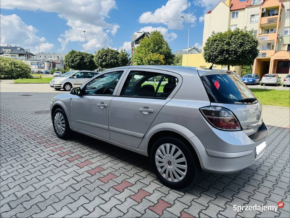 Opel Astra H 16 105 zadbane wnętrze brak korozji Mielec
