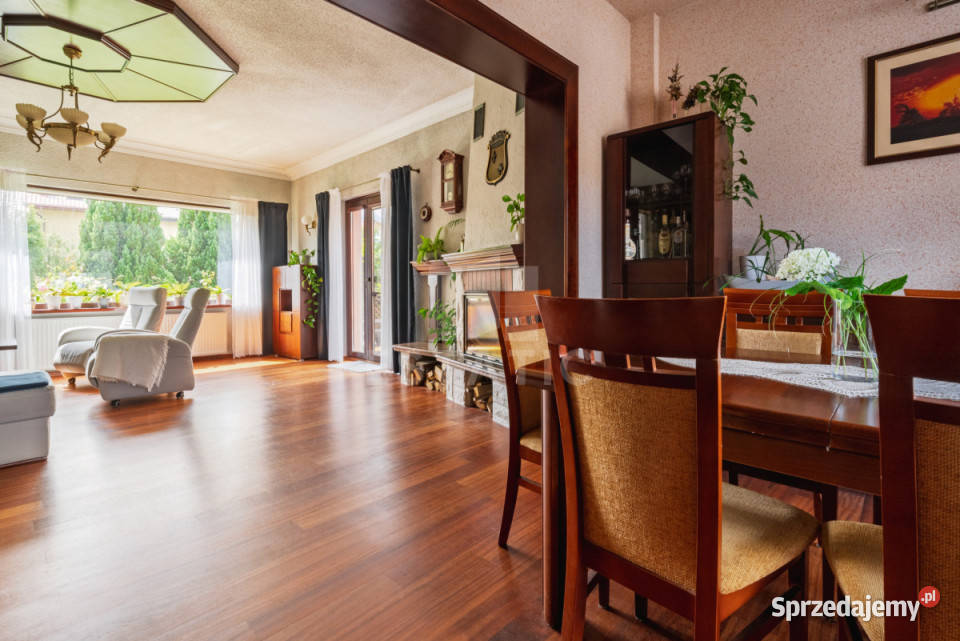 Dom wolnostojący Straszyn 210m2 Rok budowy 1990