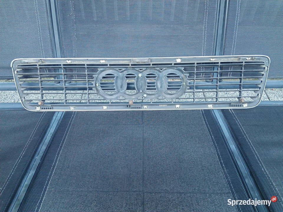 Audi 80 B4 Atrapa maski Grill Emblemat Znaczek osobowe Części samochodowe podkarpackie Dębica