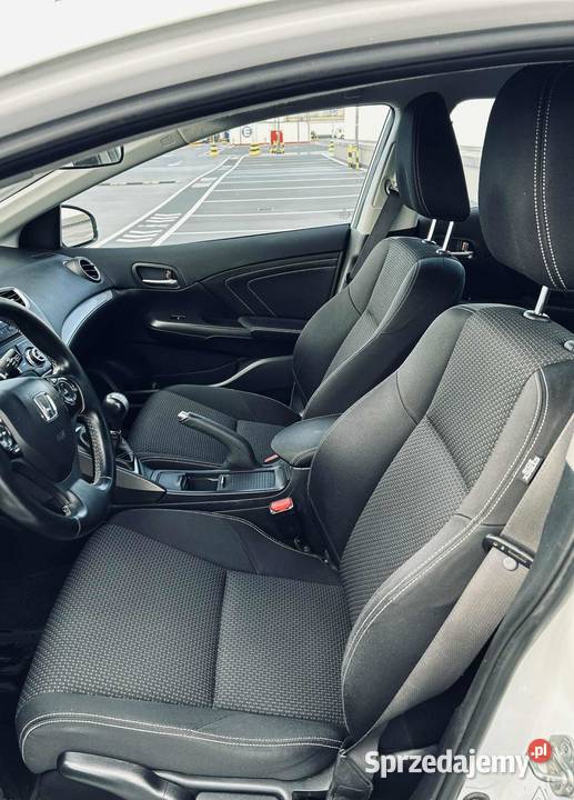 Honda Civic 18 iVTEC Elegance benzyna
