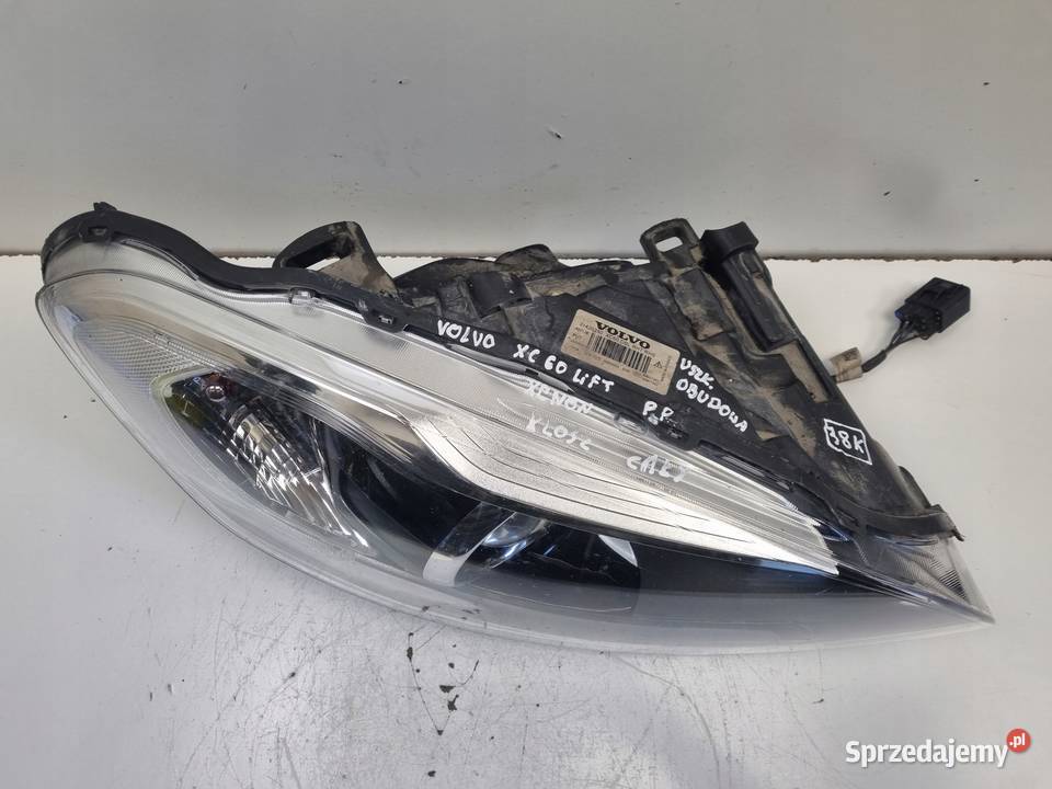 LAMPA PRAWA Volvo XC60 1317r LIFT PRZEDNIA PRAWY lubelskie Rudka sprzedam