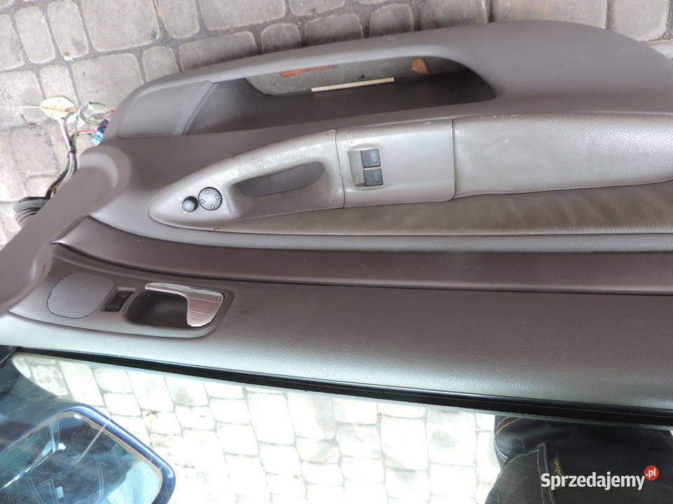 AUDI A4 B5 FL SEDAN DRZWI LEWE PRZEDNIE LZ5K małopolskie