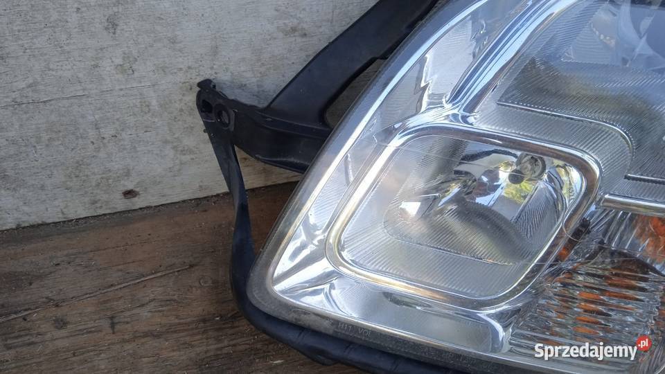 FORD FUSION MK1 USA LAMPA PRZÓD LEWA wielkopolskie Zbierkowo