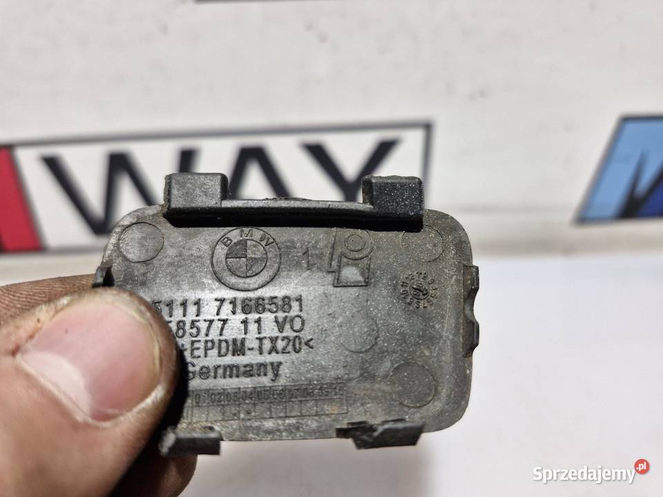 BMW E81 E87 ZAŚLEPKA HAKA ZDERZAKA PRZÓD Listwy i nakładki