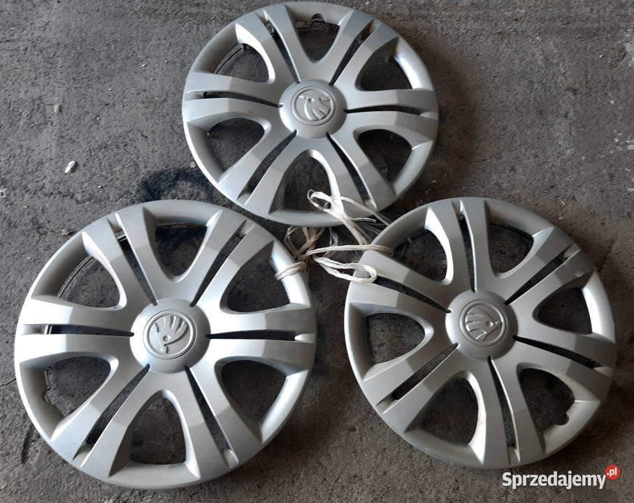 3 kołpaki Skoda 15 oryginalne Ełk sprzedam