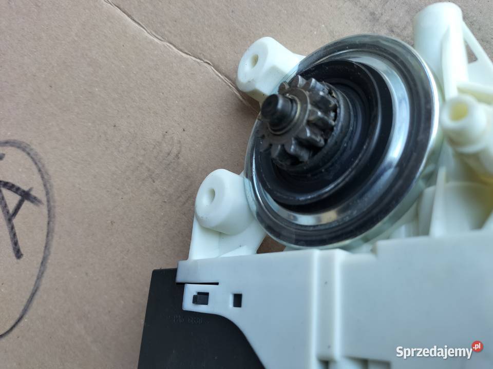 FORD FOCUS C MK1 SILNIKCZEK SZYBY DRZWI LEWY lubelskie Kamień-Kolonia