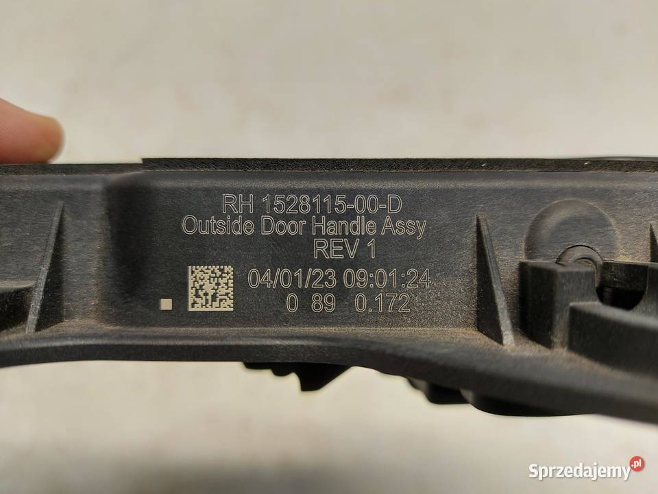TESLA MODEL Y 2023r Klamka tył prawy 152811500D
