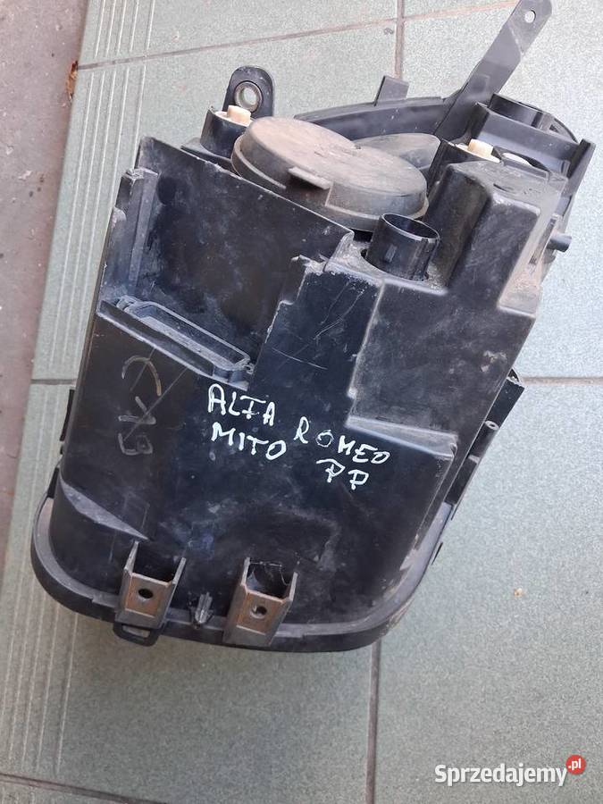 Alfa Romeo Mito lampa prawa przednia zwykla 0818 Stalowa Wola sprzedam