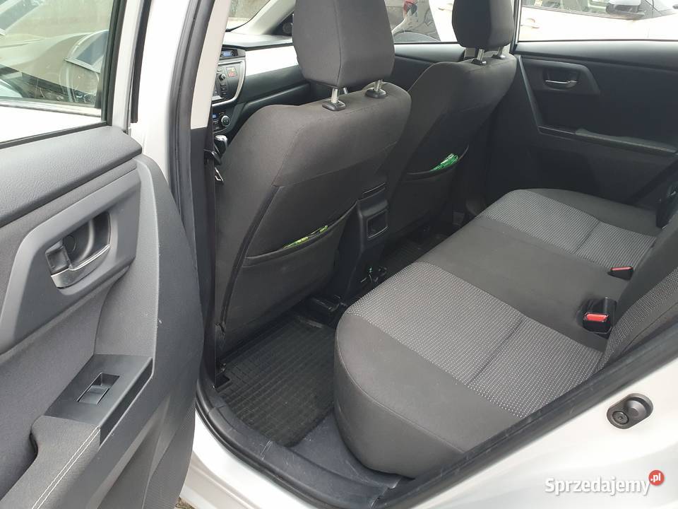 Toyota Auris 16 Valvematic MultidriveS benzyna Toruń