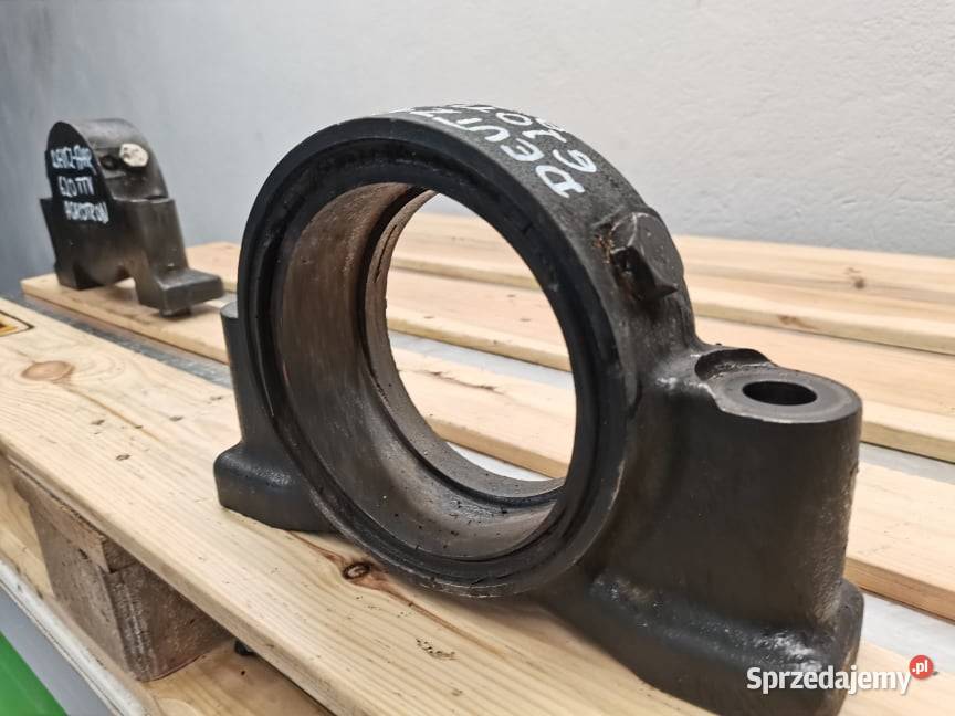 Deutzfahr 620 TTV Wspornik osi 339142 Wilkowo